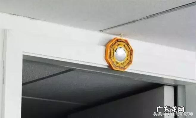 鱼缸对着镜子好吗风水 镜子对鱼缸风水