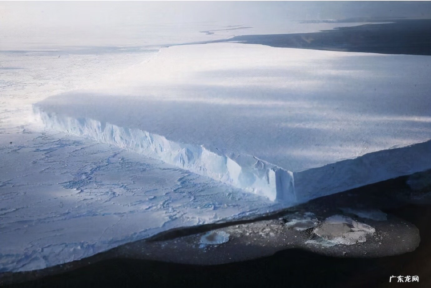 南极冰山的图片