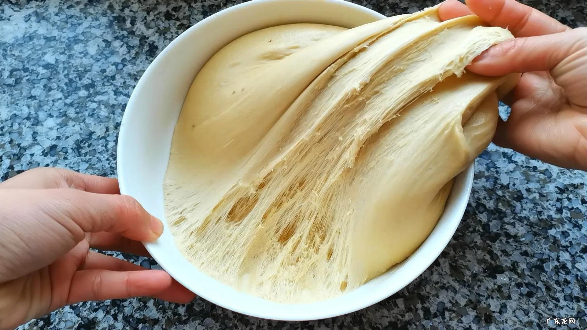 香蕉形状的面包图片 香蕉面包的制作