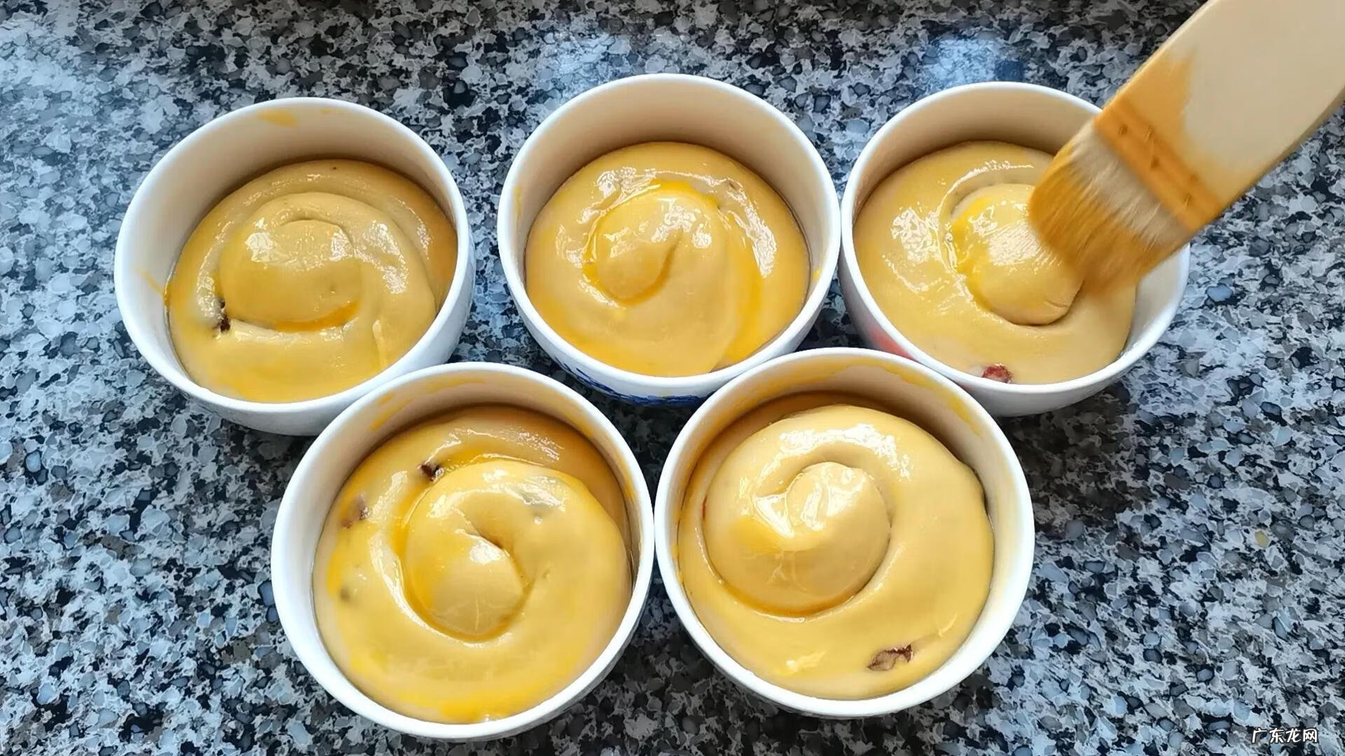 香蕉形状的面包图片 香蕉面包的制作