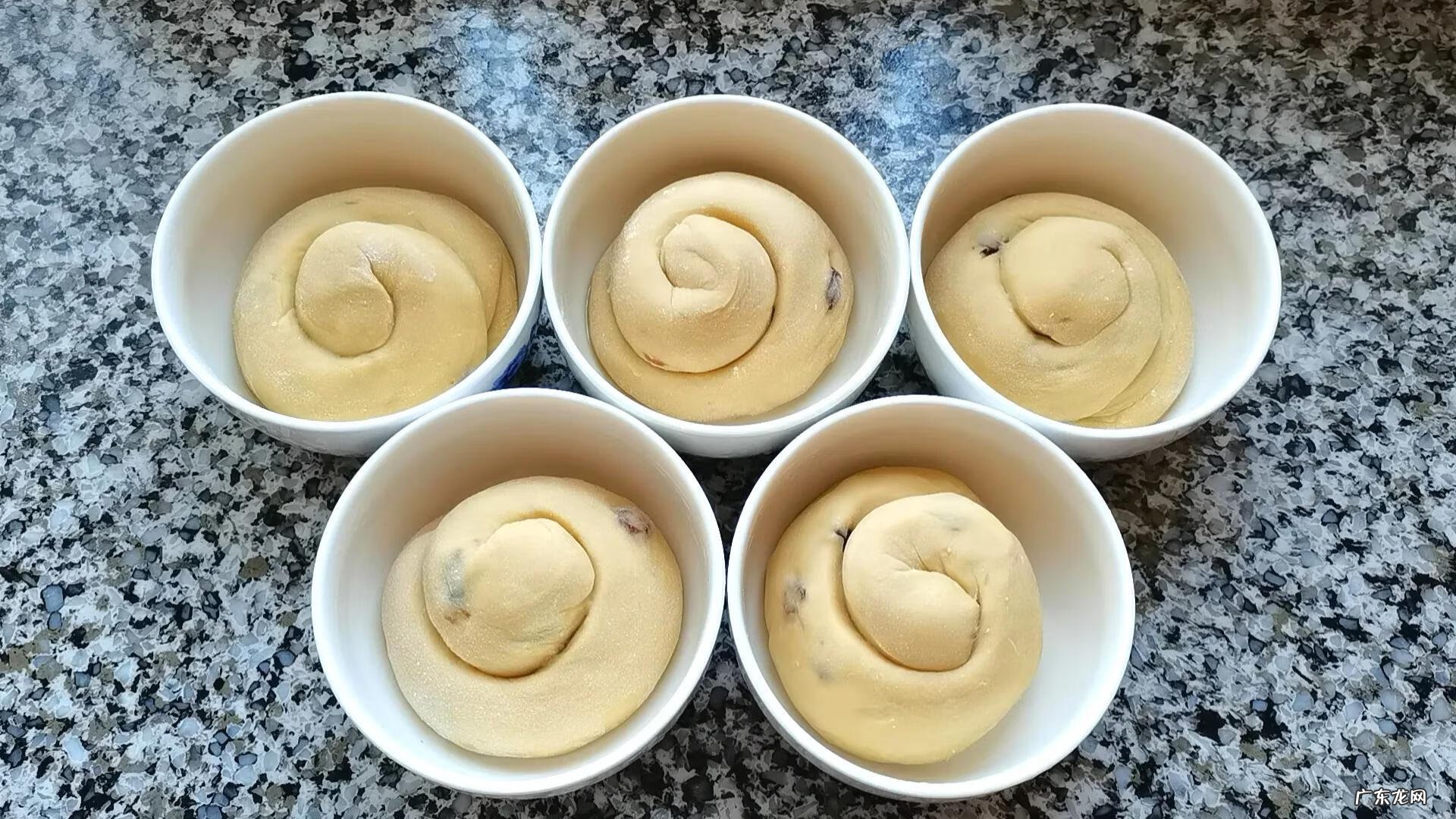 香蕉形状的面包图片 香蕉面包的制作