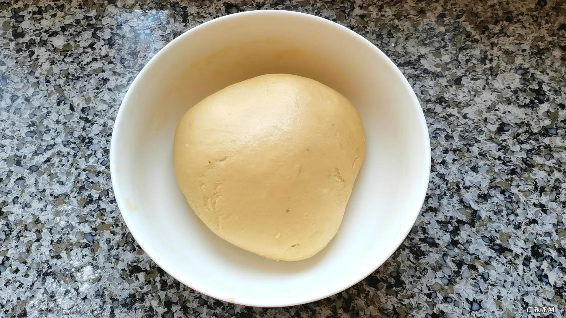 香蕉形状的面包图片 香蕉面包的制作