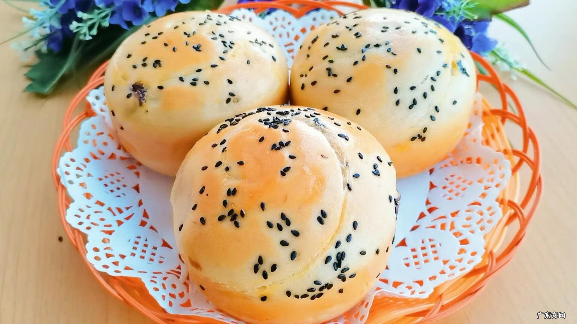 香蕉形状的面包图片 香蕉面包的制作