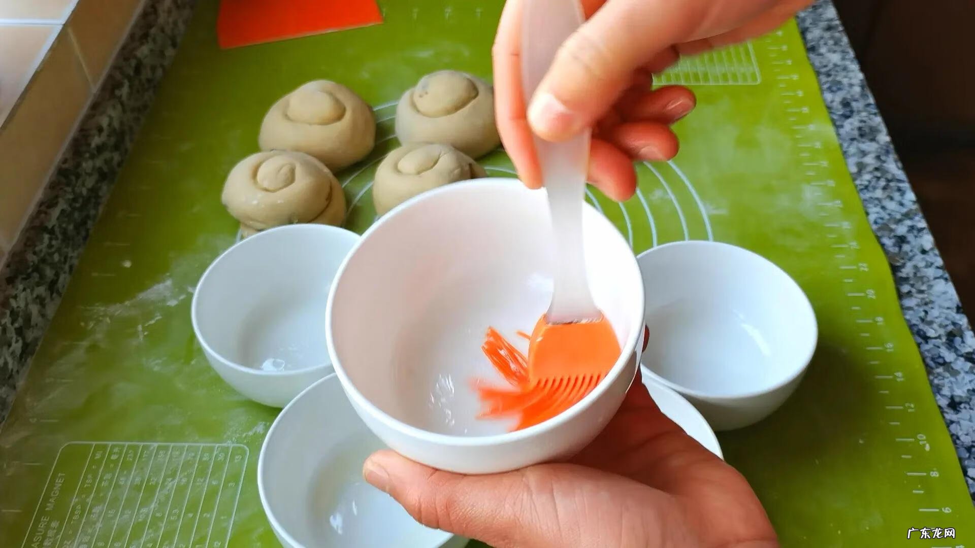 香蕉形状的面包图片 香蕉面包的制作