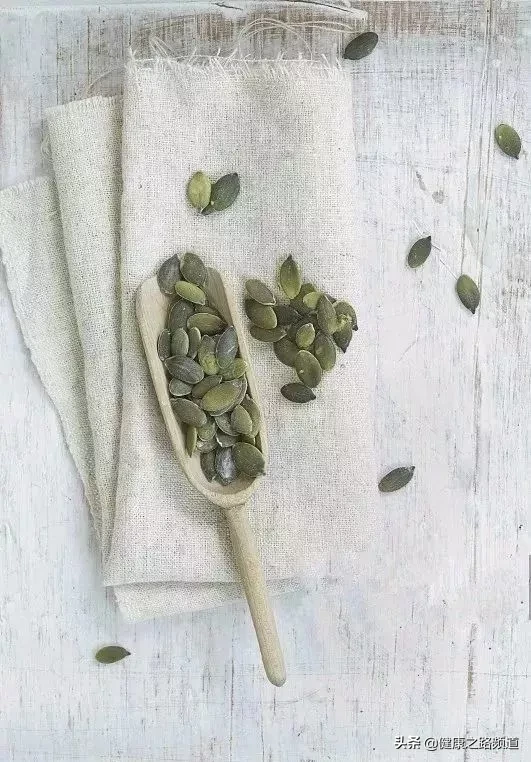 南瓜子吃了有什么好处 南瓜子的作用与功效