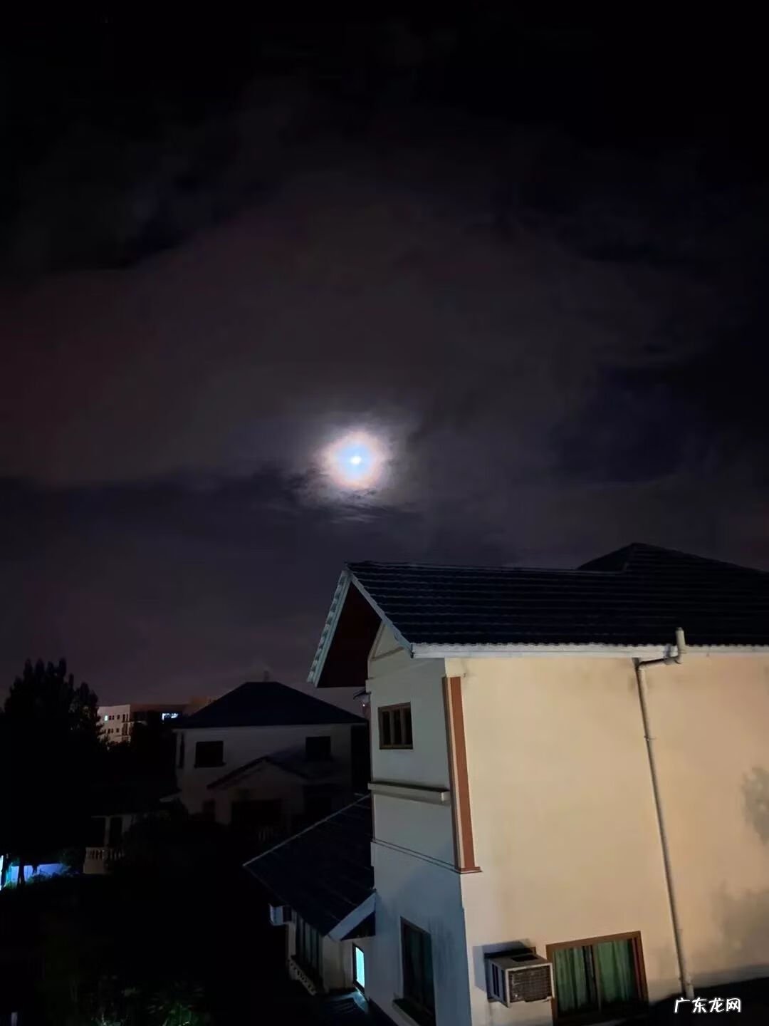 文莱以前是中国的吗 文莱在哪里