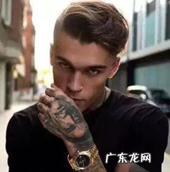 长脸男生发型设计图