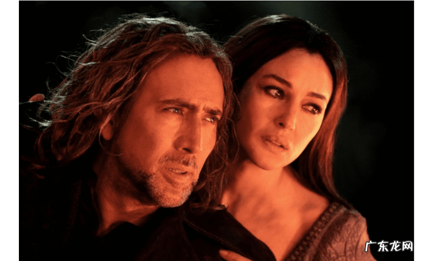 倒吊水箱逃生 逃生魔术揭秘