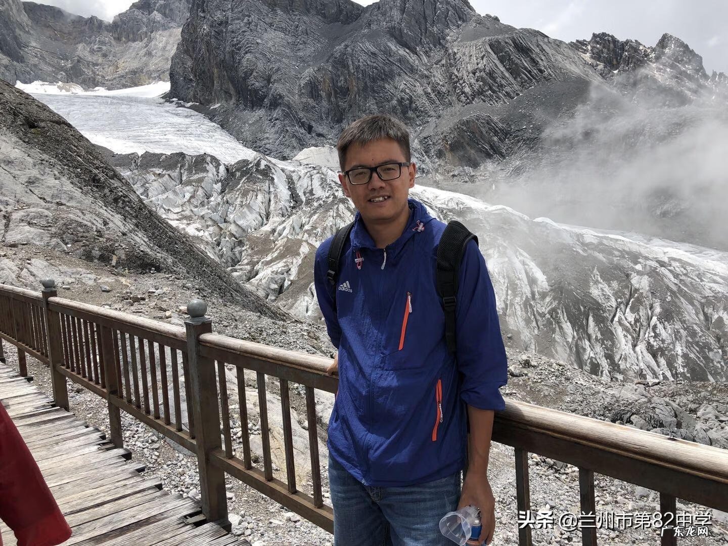 红领巾相约中国梦歌词 红领巾相约中国梦ppt模板