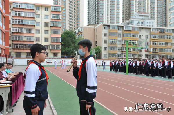 红领巾相约中国梦歌词 红领巾相约中国梦ppt模板