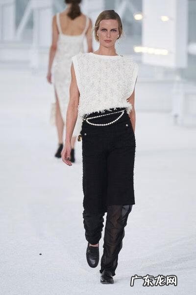 夏奈尔女装格纹呢面料 夏奈尔女装款式