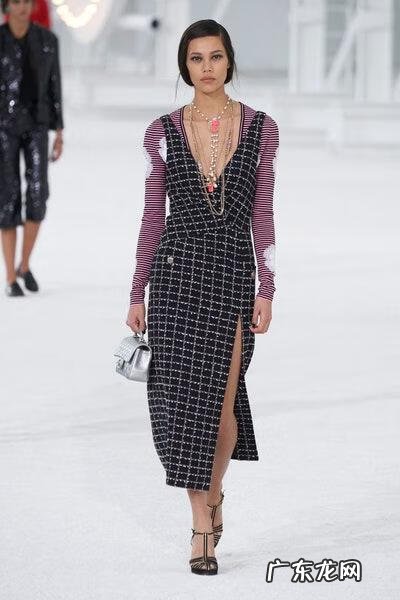 夏奈尔女装格纹呢面料 夏奈尔女装款式