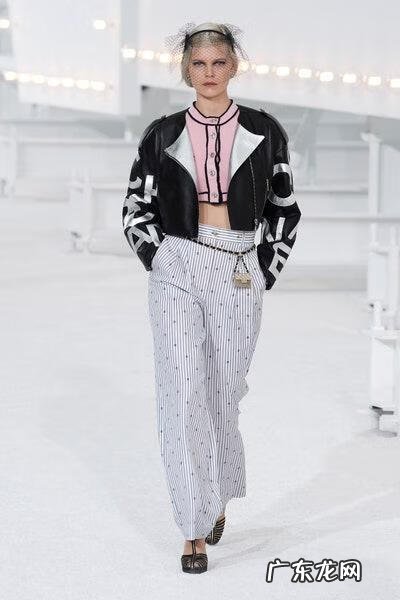 夏奈尔女装格纹呢面料 夏奈尔女装款式