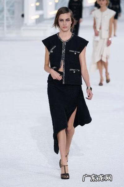 夏奈尔女装格纹呢面料 夏奈尔女装款式