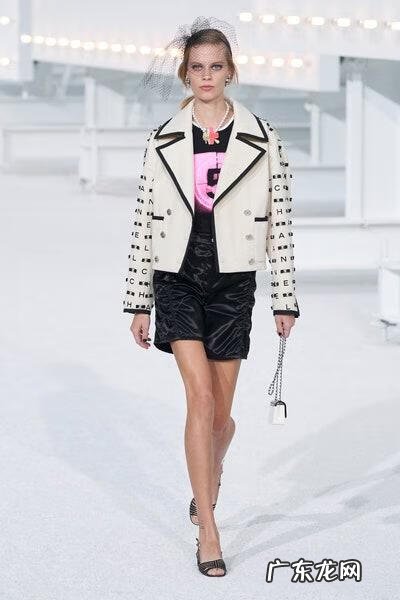 夏奈尔女装格纹呢面料 夏奈尔女装款式