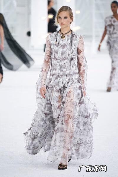 夏奈尔女装格纹呢面料 夏奈尔女装款式