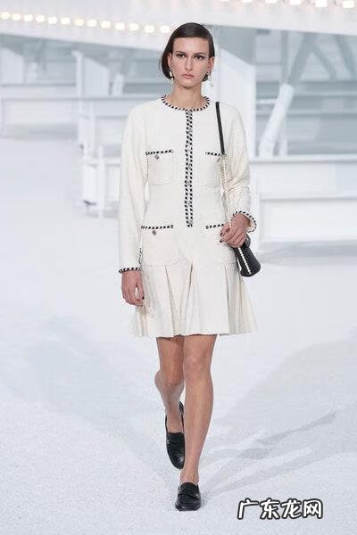 夏奈尔女装格纹呢面料 夏奈尔女装款式