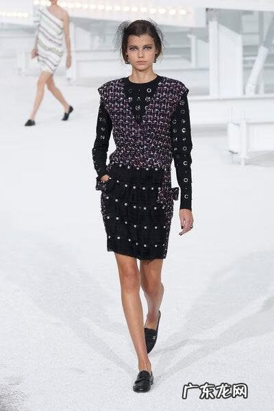 夏奈尔女装格纹呢面料 夏奈尔女装款式