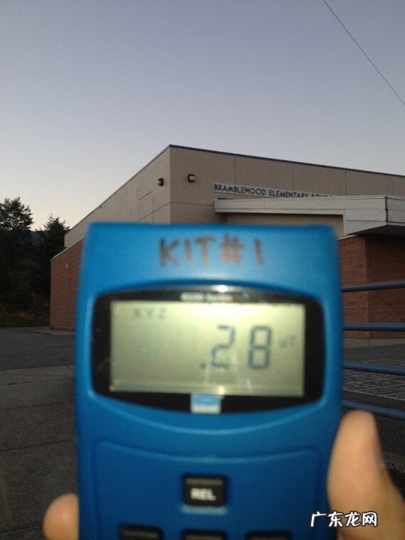 离高压线多远才安全 要离高压线多远