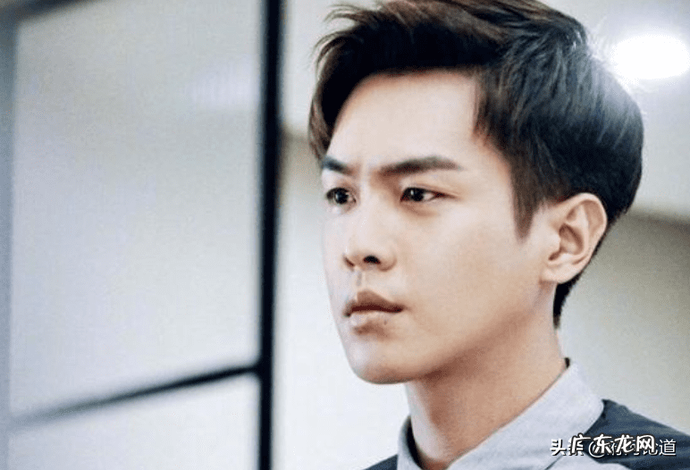 胸前r环是什么 乳环是什么东东