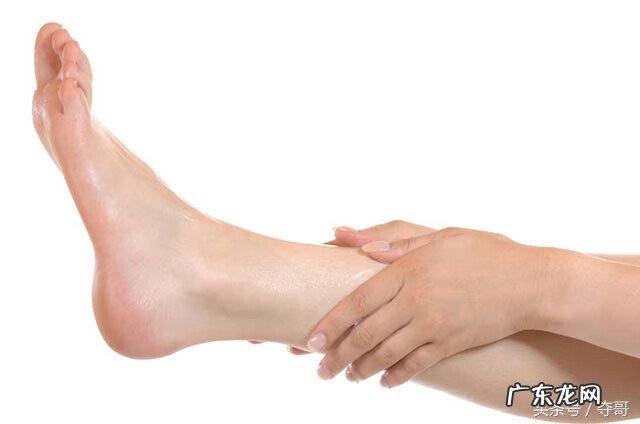 为什么脚臭,洗了也一样 去脚臭的简单小窍门