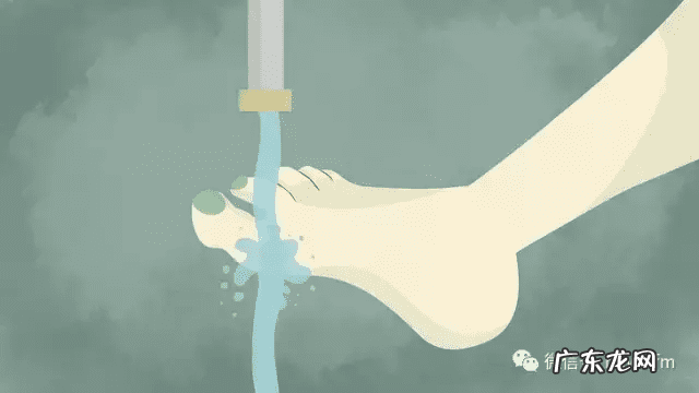 脚上起小水泡图片 脚上起小水泡是怎么回事