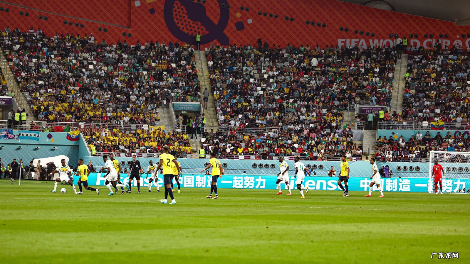 狮王本色！库利巴利撞翻厄瓜多尔，7次对抗10次解围当选全场最佳