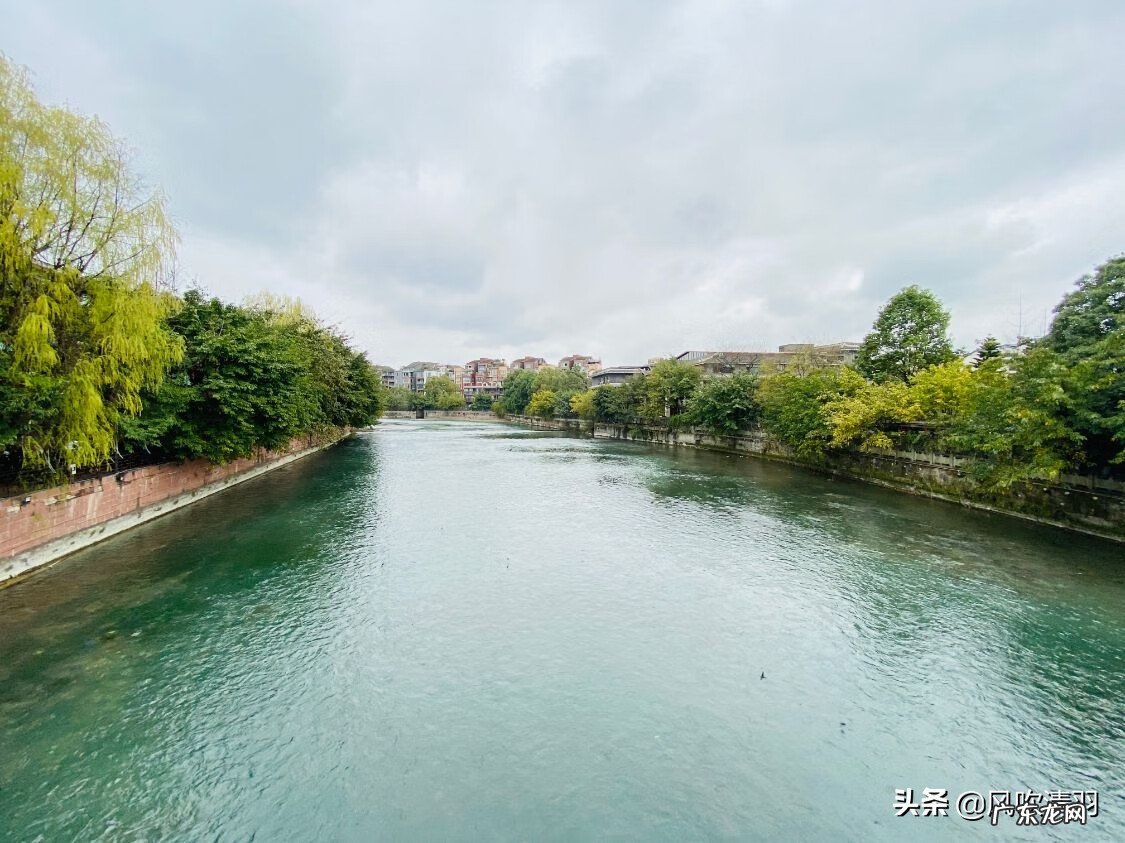 西水东引 西南临水的地方