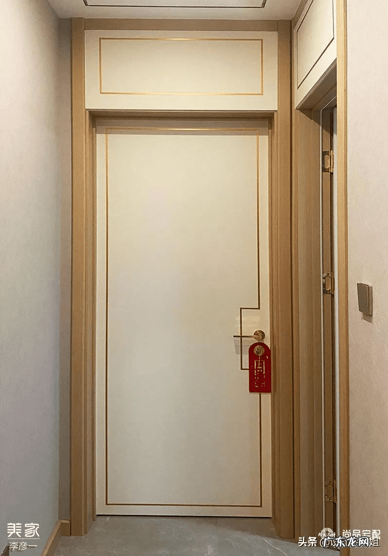 客厅电视机墙设计风水禁忌 红色门配什么影视墙