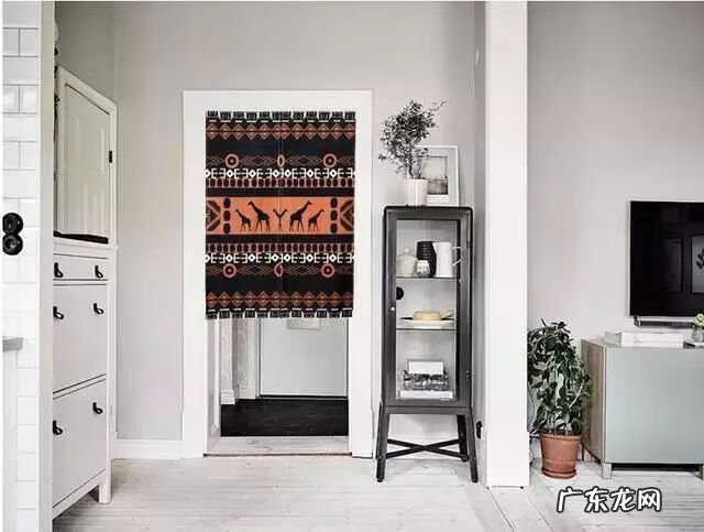 化解门对门的帘子要多长 门对门风水帘什么形状的好