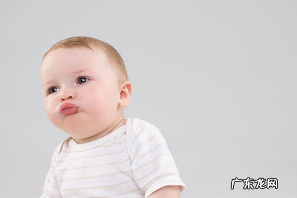 儿童先天性髋关节脱位 小儿髋关节脱位的原因