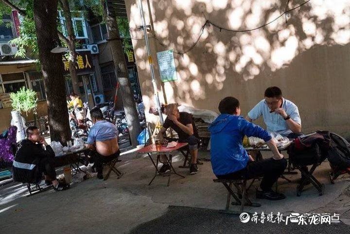 济南影楼哪家拍的好 济南摄影器材一条街