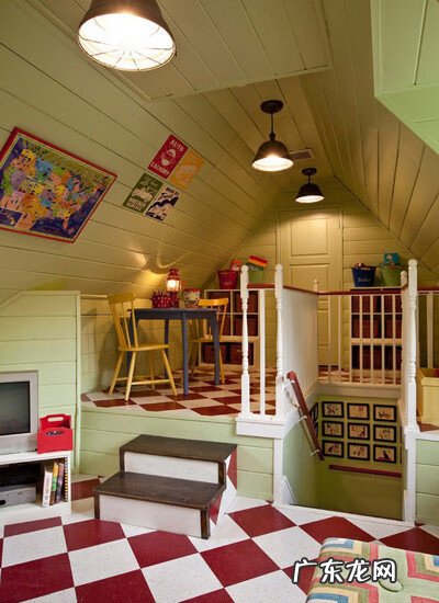 顶楼不规则阁楼设计图纸 阁楼房顶不规则风水