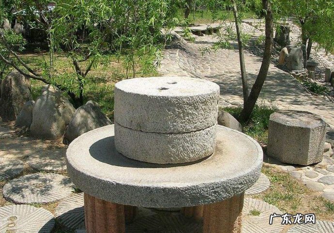 石磨流水摆件 石槽风水摆放位置示意图