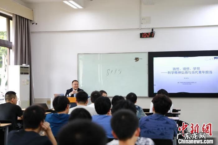 厦门留学中介机构哪家好 厦门加拿大留学中介有哪些