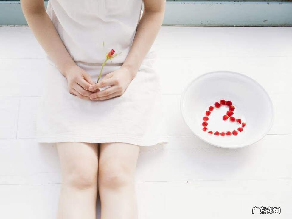 下身出血不多怎么回事 突然下身出血怎么回事