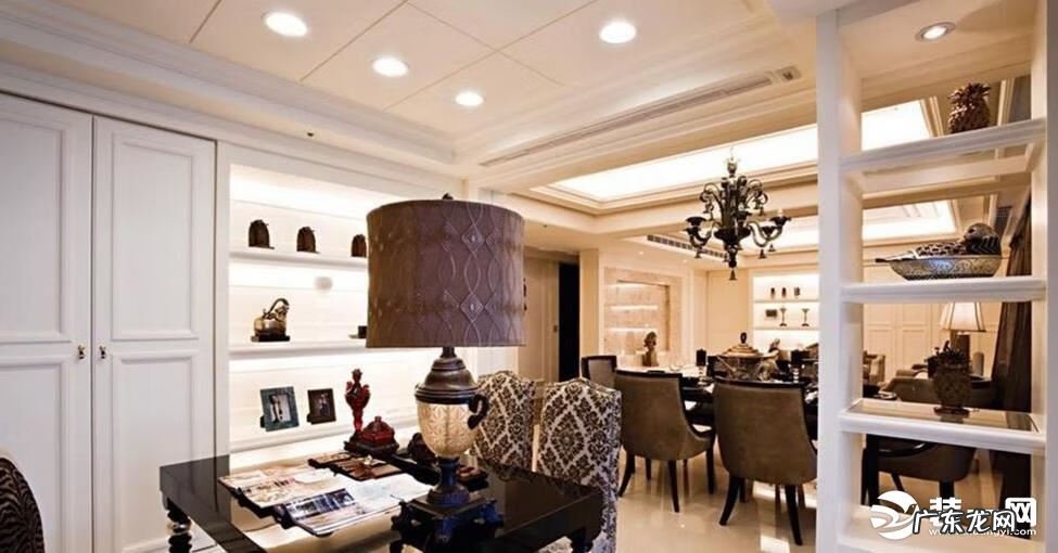 电脑桌摆放风水 进门看见电脑桌风水好么