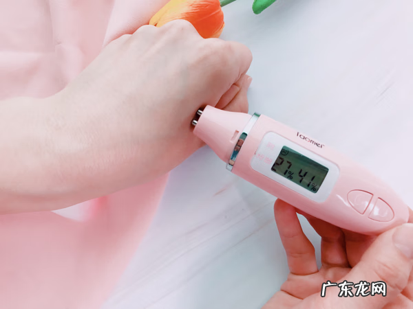 丰胸霜真的有效果吗 丰胸霜真的能丰胸吗