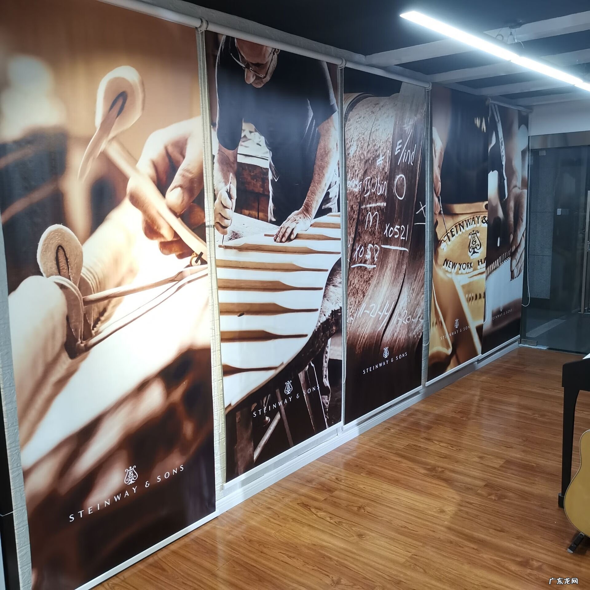 钢琴的颜色有什么讲究 什么样的钢琴音色最好