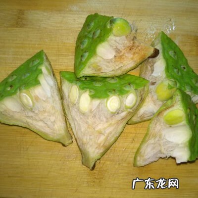 莲蓬的吃法与功效 莲蓬怎么吃好吃