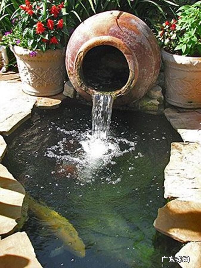 墙里放坛子什么寓意 院子里埋坛子怎么讲