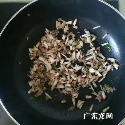 面条拌芝麻酱的做法 芝麻酱拌面的做法和配料