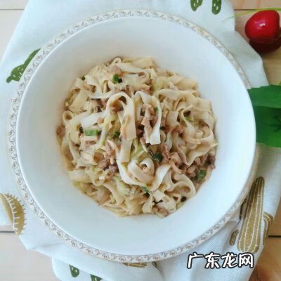 面条拌芝麻酱的做法 芝麻酱拌面的做法和配料