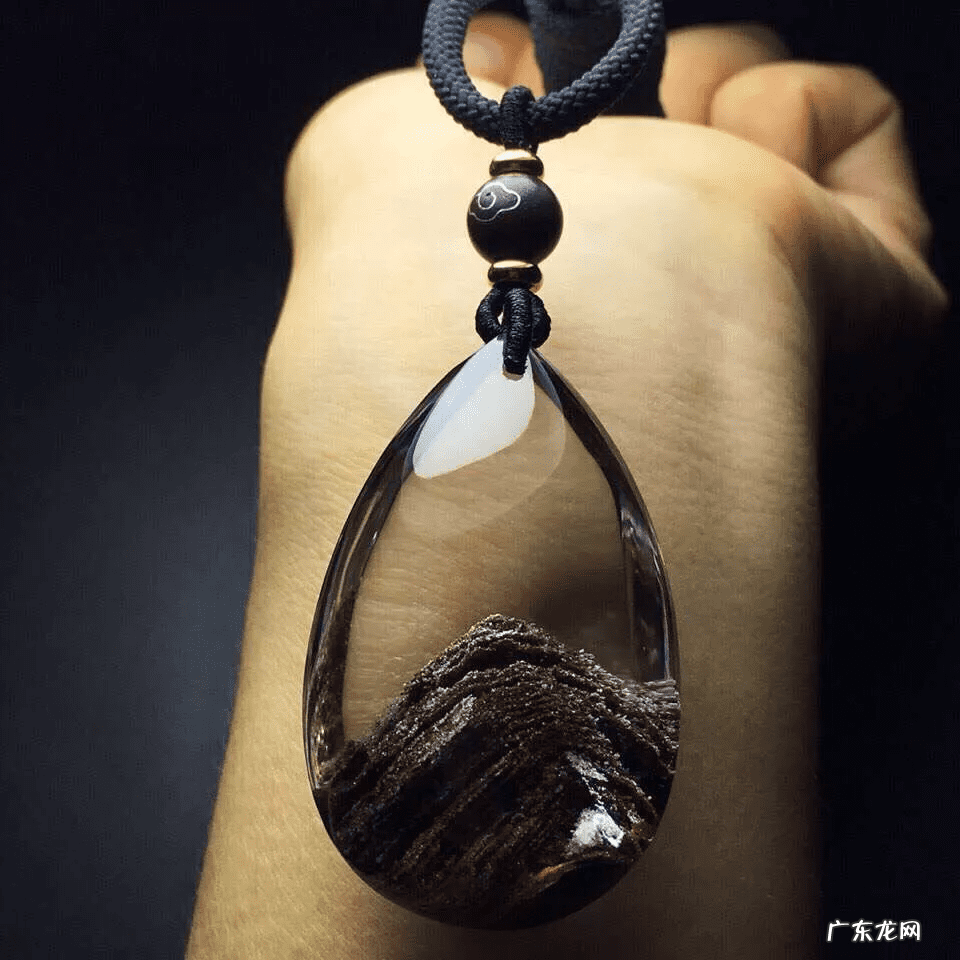 漂亮的金字塔模型摆件 金字塔工艺品有什么寓意