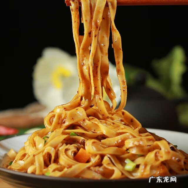 夜宵吃了有什么危害 吃宵夜的坏处和好处