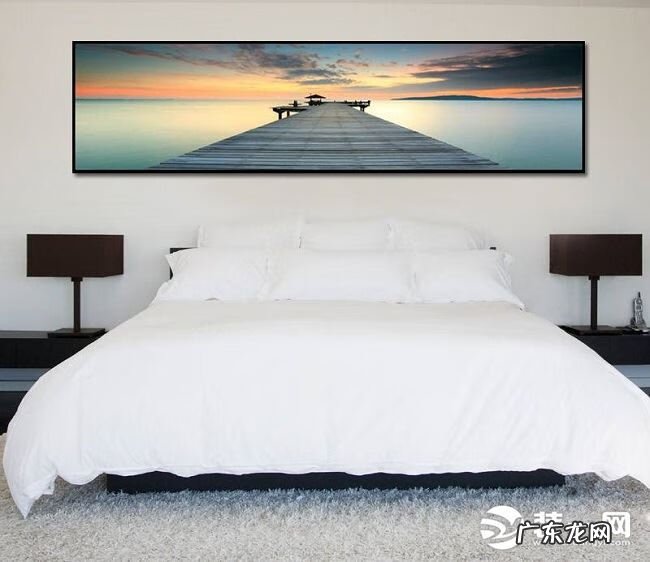 床头挂什么画最好 床边挂什么画好风水