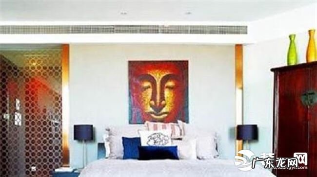 床头挂什么画最好 床边挂什么画好风水