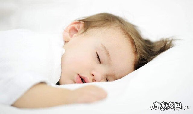 15天新生儿鼻子不通气原因 新生儿鼻子不通气怎么办呀二天呀