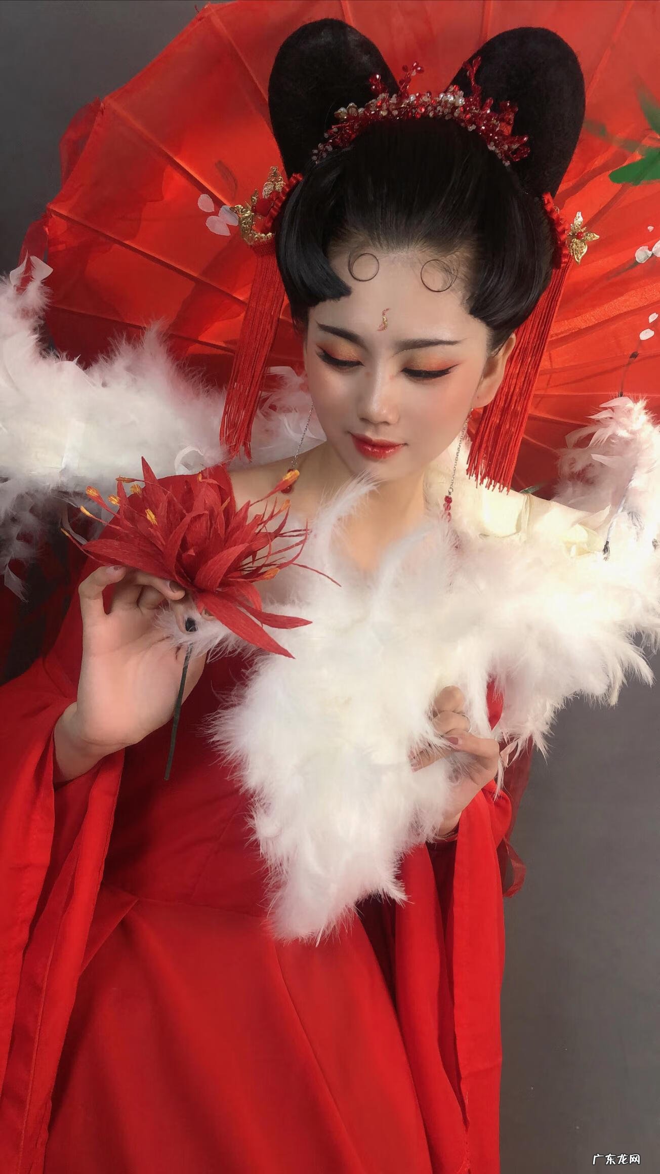 附近哪里有化妆和盘头 盘发化妆培训学校