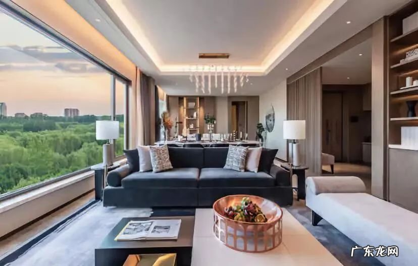 门面对面是银行好不好风水 背对门口 风水好不好